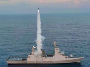 PERANG DI JALUR GAZA MENJADI PEMICU SERANGAN HOUTHI KE ISRAEL PERANG DI JALUR GAZA MENJADI PEMICU SERANGAN HOUTHI KE ISRAEL
