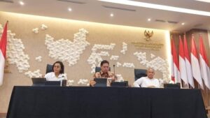 SRI MULYANI BUKA-BUKAAN PENYEBAB EKONOMI RI NGGAK SAMPAI 5% SRI MULYANI BUKA-BUKAAN PENYEBAB EKONOMI RI NGGAK SAMPAI 5%