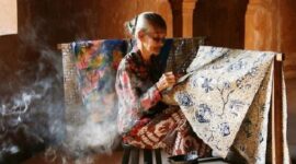 Batik di Indonesia: Karya Seni Tradisional yang Membanggakan