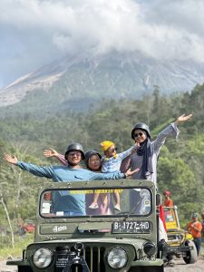 REKOMENDASI WISATA MERAPI LAVA TOUR KALIURANG REKOMENDASI WISATA MERAPI LAVA TOUR KALIURANG