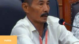 Majelis Hakim MK Tidak Dapat Menahan Tawa Saat Memed Bersaksi