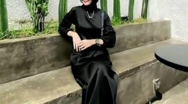 Kocak! Begini Komentar Warganet Mengenai Tren Gamis Shimmer Lebaran 2024