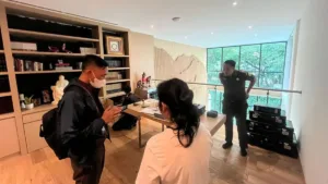Bongkar Mewahnya Rumah Harvey Moeis yang Digeledah Kejagung Bongkar Mewahnya Rumah Harvey Moeis yang Digeledah Kejagung