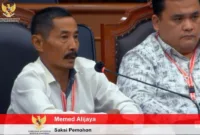 Majelis Hakim MK Tidak Dapat Menahan Tawa Saat Memed Bersaksi