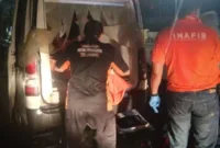 Seorang sopir pengantar es krim ditemukan tewas di dalam freezer mobil di Jalan Sudirman, Jakarta Pusat
