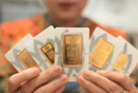 Harga Emas Antam Hari Ini Anjlok Rp15 Ribu Per Gram