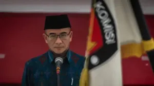 Kepala KPU Hasyim Asy'ari Memanggil Desta Dalam Persoalan Spekulasi Asusila di Sidang DKPP Kepala KPU Hasyim Asy'ari Memanggil Desta Dalam Persoalan Spekulasi Asusila di Sidang DKPP