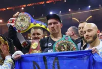 Takdir Tyson Fury Kena Bogem Jahanam Sampai Miring, Oleksandr Usyk Juaranya Kasta Berat di Tinju Dunia