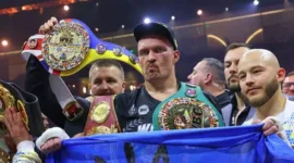 Takdir Tyson Fury Kena Bogem Jahanam Sampai Miring, Oleksandr Usyk Juaranya Kasta Berat di Tinju Dunia