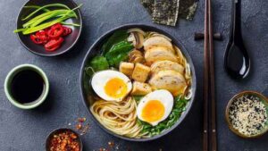 6 JENIS RAMEN JEPANG YANG RASANYA LEZAT DAN BIKIN NAGIH ILUSTRASI RAMEN JEPANG YANG RASANYA MENGGODA LIDAH DENGAN TAMPILAN YANG MENARIK PERHATIAN