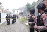 Densus 88 Antiteror Polri berhasil menangkap terduga teroris di Batu, Malang. (Foto: PMJ News)