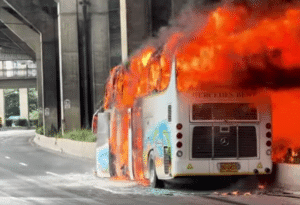 Di Thailand, Puluhan Orang Tewas dalam Kecelakaan Bus Sekolah, Seorang Guru Ditemukan Terbakar Sambil Memeluk Muridnya Kecelakaan Bus Sekolah