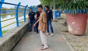 Tega! Penjualan Bayi oleh Ayah Kandung Seharga 15 Juta Gegerkan Publik, Polisi Tangkap Pelaku Polres Metro Tangerang Kota menggungkap kasus penjualan bayi. (Foto: PMJ News)