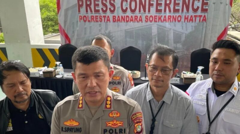 Polresta Bandara Soetta tindak tegas ormas pemeras yang mengancam ekonomi dan suka melakukan pungli. (Foto: TBN Polri)