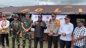 Mencekam! Puskesmas dan Sekolah YPK Anggruk di Papua Mendadak Diserang PTK, 1 Guru Tewas, Begini Kata Bupati Yahukimo 1 Bupati Yahukimo, Didimus Yahuli, S.H., mengonfirmasi adanya penyerangan di Puskesmas dan Sekolah YPK Anggruk, Papua. (Foto: Dok. TBN Polri)
