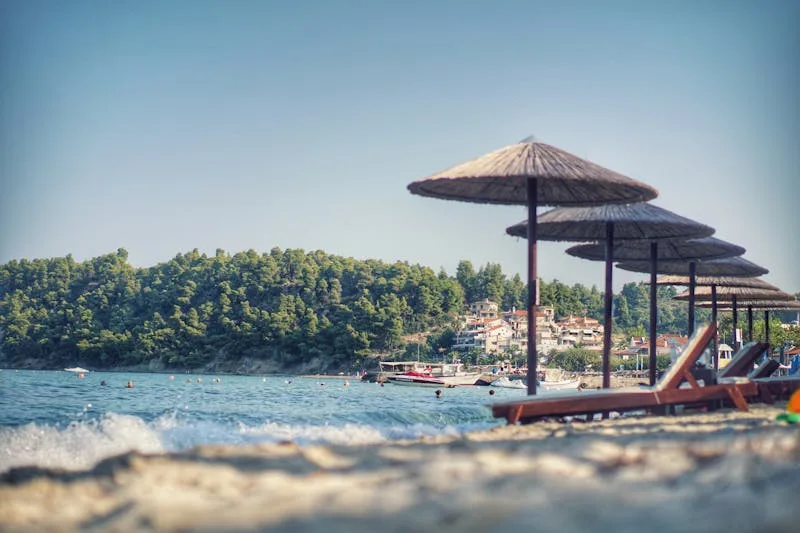 Ilustrasi destinasi wisata Lebaran terbaik di Indonesia yang cocok untuk liburan keluarga. (Foto: Pexels)