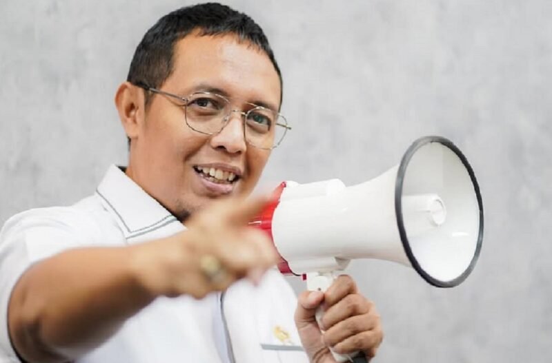 Kepala Kantor Komunikasi Kepresidenan (PCO) Hasan Nasbi tanggapi pernyataan Menteri kesehatan sebut ukuran celana pria bisa jadi indikator risiko kematian dini. (Foto: Instagram @pco.ri)