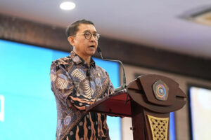 Isu Pemasangan Eskalator di Candi Borobudur Jelang Kunjungan Presiden Prancis di Tahun 2025 Ini Gegerkan Publik, Fadli Zon Angkat Bicara Fadli Zon pastikan tak ada eskalator di Candi Borobudur, hanya fasilitas portable untuk akses kunjungan. (Foto: Instagram @fadlizon)