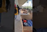 Nggak Ada Tempat Buat Istirahat, PMI di Hong Kong Sampai Buka Tenda di Trotoar