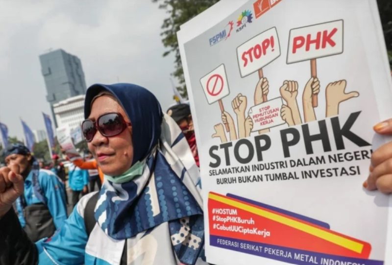 Satgas PHK resmi disetujui Presiden Prabowo untuk lindungi pekerja dari pemutusan kerja sepihak yang merugikan buruh. (Foto: Dok. bpjsketenagakerjaan.go.id)