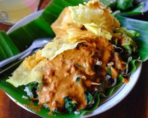 RESEP NASI PECEL: HIDANGAN TRADISIONAL YANG SEHAT, NIKMAT, DAN MUDAH DIBUAT