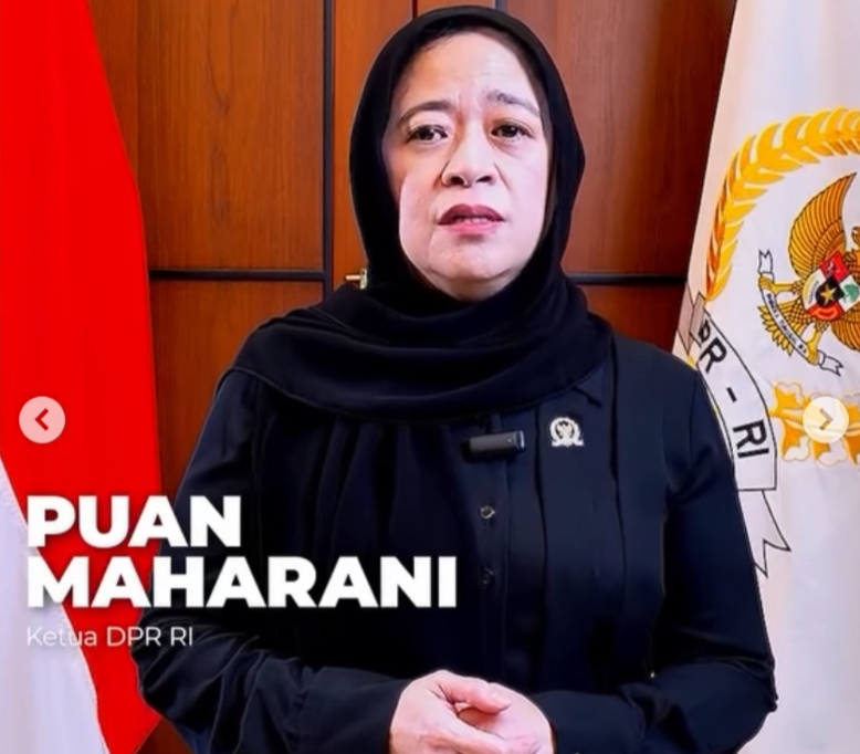 Puan Maharani takziah ke rumah Affan Kurniawan, ojol yang tewas dilindas mobil Brimob saat demo di depan DPR memuncak. (Foto: Dok. DPR RI)