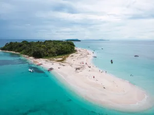 6 TEMPAT WISATA DI BANDAR LAMPUNG YANG LAGI HITS, COCOK UNTUK HEALING! PULAU MENGKUDU