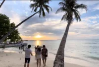 Wisata Laut, Pantai Tanjung Gelam Karimunjawa (Tangkapan Layar/YouTube LekWin Martodimedjo Channel)