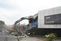 Polda Sumut robohkan Diskotik New Blue Star di Langkat. (Foto: Dok. Polda Sumut)