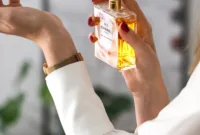 5 Cara Pakai Parfum agar Wanginya Tahan Seharian, Bukan Sekadar Semprot