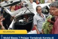 Mobil Bawa 7 Pelajar Tertabrak Kereta di Padang, 1 Tewas dan 6 Luka