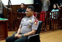 Tragedi Affan Kurniawan tewas dilindas rantis Brimob, Kompol Cosmas dipecat tidak hormat. (Foto: Polri TV)