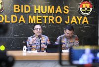 Polda Metro Jaya alami kerusuhan di Jakarta, 160 polisi cedera, fasilitas rusak, penghasut media sosial diamankan. (Foto: Humas Polri)