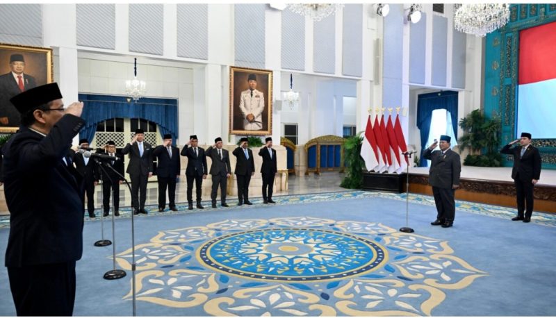 Prabowo Subianto reshuffle kabinet dan melantik 5 menteri serta wakil menteri. (Foto: BPMI Setpres)