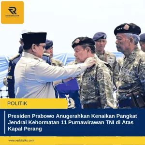 Presiden Prabowo Anugerahkan Kenaikan Pangkat Jendral Kehormatan 11 Purnawirawan TNI di Atas Kapal Perang Presiden Prabowo Anugerahkan Kenaikan Pangkat Jendral Kehormatan 11 Purnawirawan TNI di Atas Kapal Perang
