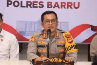Kapolres Barru AKBP Ananda Fauzi Harahap, S.I.K., M.H. merilis data keamanan sepanjang tahun 2025.