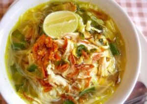 5 RESEP SOTO AYAM OTENTIK YANG WAJIB KAMU COBA 5 RESEP SOTO AYAM OTENTIK YANG WAJIB KAMU COBA