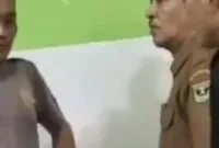 Viral Penggerebekan Dua Pria di Toilet Masjid Padang, Oknum Guru SMA Ikut Diamankan