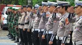 Pengamanan belum berakhir. Polres Barru memperpanjang Operasi Lilin 2025 untuk mengawal arus balik libur Natal dan Tahun Baru hingga 4 Januari.