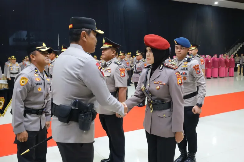 Kapolda Sulsel Pimpin Mutasi, Sejumlah Jabatan Strategis Berganti