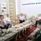 Mantan Panglima TNI Marsekal TNI (Purn) Hadi Tjahjanto mengapresiasi Kapolres Barru AKBP Ananda Fauzi Harahap atas perannya mempromosikan potensi wisata Kabupaten Barru melalui media sosial. 
