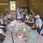 Polsek Pujananting bersama Camat dan Lurah turun langsung menemui warga Dusun Pettung terkait persoalan lahan perkebunan.