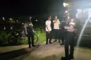 Saat Malam Kian Larut, Polisi Barru Menyapa Warga dalam Patroli Dialogis