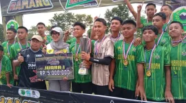 Bupati Barru Tutup Liga Ramang U-17 2026, SSB Hibridah Juara