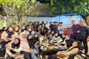 Usai Digembleng Materi Hukum, Peserta PKPA Pererat Persaudaraan di Warkop MCH Makassar