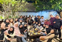 Usai Digembleng Materi Hukum, Peserta PKPA Pererat Persaudaraan di Warkop MCH Makassar