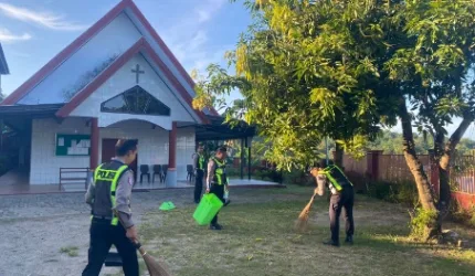 MASJID NURUL AMRI, GEREJA TORAJA, DAN GEREJA SANTA MARIA MENJADI SASARAN KEGIATAN YANG MELIBATKAN SELURUH PERSONEL SATLANTAS POLRES BARRU.