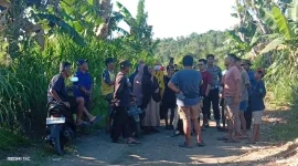 Drama Tambang Barru! warga hentikan alat berat di lokasi tambang