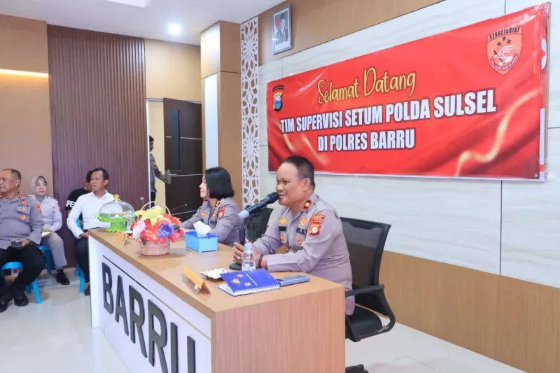 Tim Setum Polda Sulawesi Selatan turun langsung ke Polres Barru untuk melakukan supervisi penggunaan Aplikasi ASTINA Polri