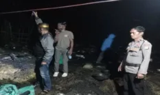 BREAKING NEWS: Rumah Panggung di Gattareng, Barru Ludes Terbakar